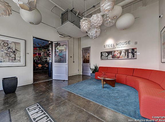 3rd image of 1401 S Flores St APT 113