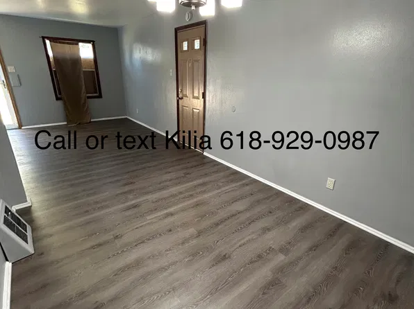 132 Cameron Rd, Saint Louis, MO 63137