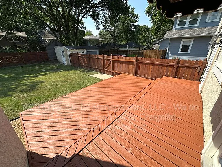 7208 Jefferson St — Photo 34