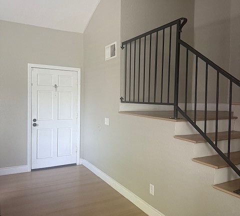 5th image of 611 N Driftwood Ave