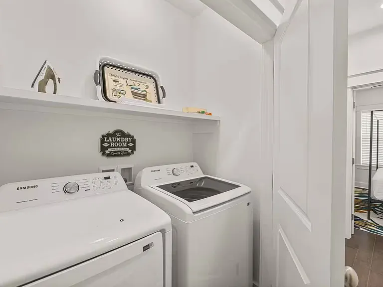 2707 Lagoon Manor Dr — Photo 10