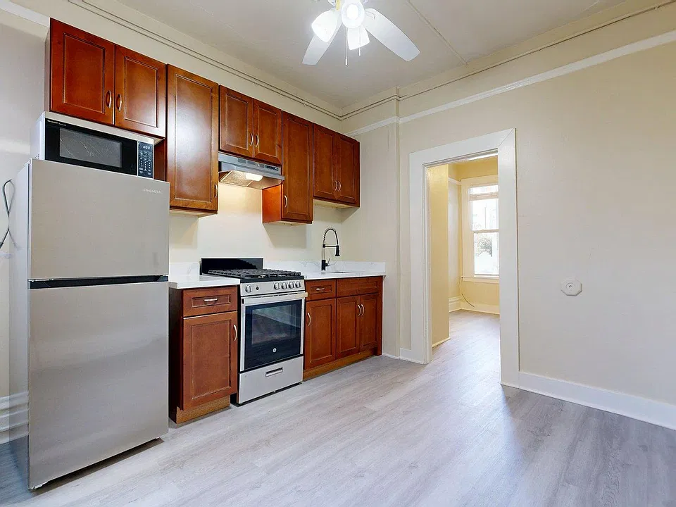 445 Octavia St #17