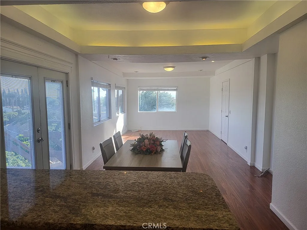 1 bed, 750 sqft, $2,800 — Photo 3