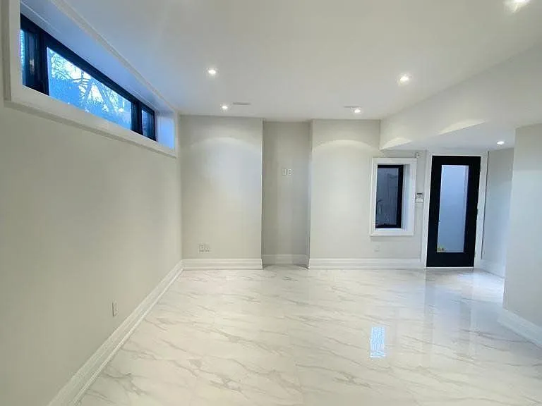 25 Lancer Dr #LOWER L — Photo 4