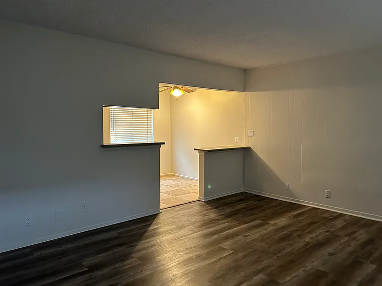 224 W Palm Ave — Photo 6