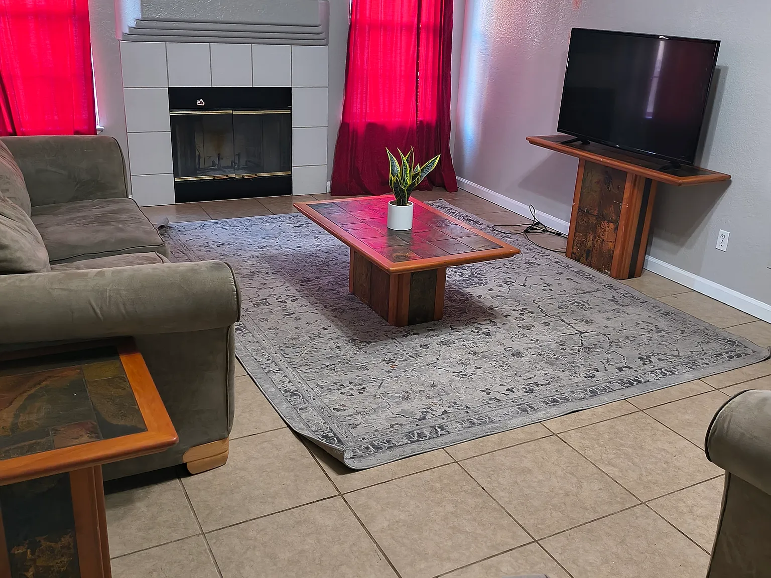 112 N Walnut Ave — Photo 4
