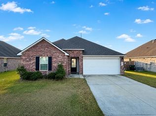 111 Headland Dr, Thibodaux, LA 70301