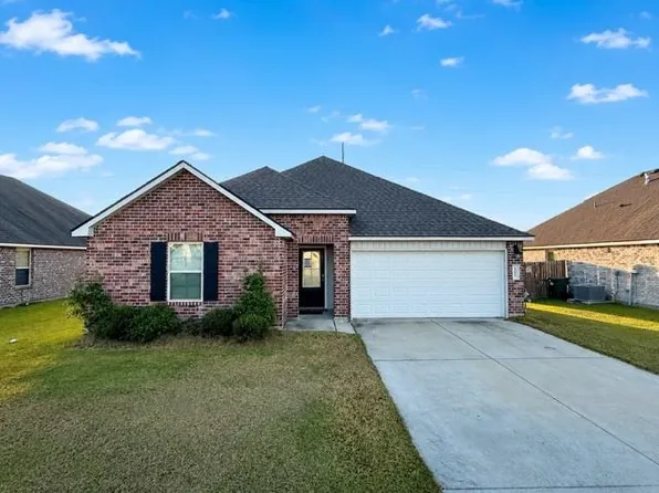 111 Headland Dr, Thibodaux, LA 70301
