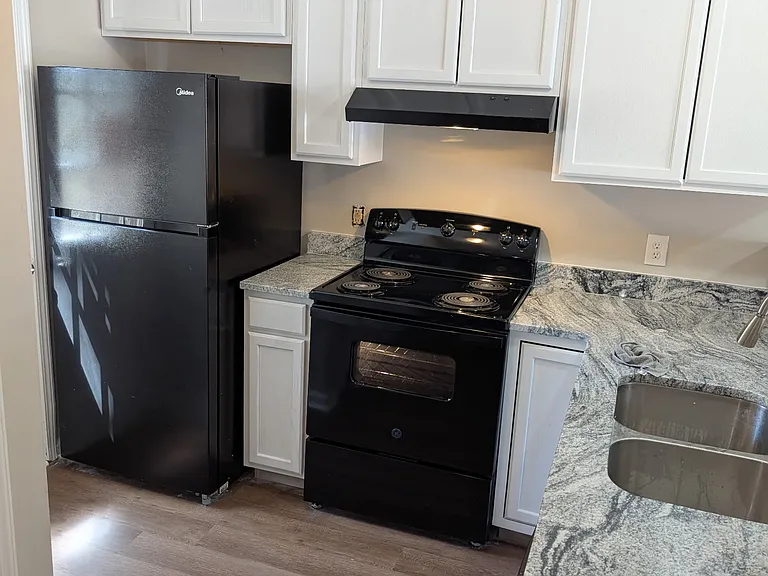4713 Courtney Ln — Photo 3