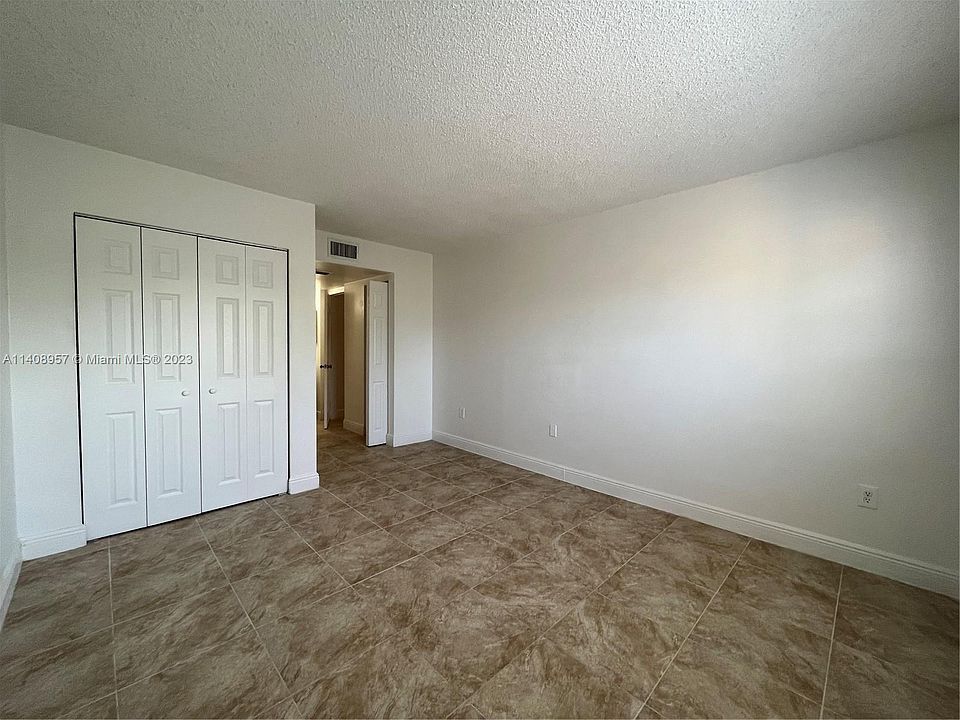 1st image of 4334 NW 9th Ave #9-3E