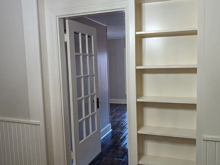 1402 S Donnybrook Ave — Photo 20