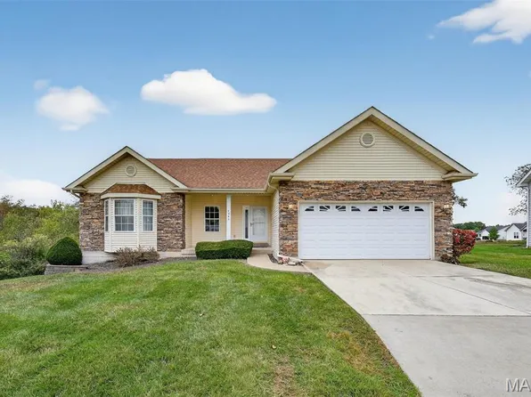 406 Barleyfield Ct, Wentzville, MO 63385