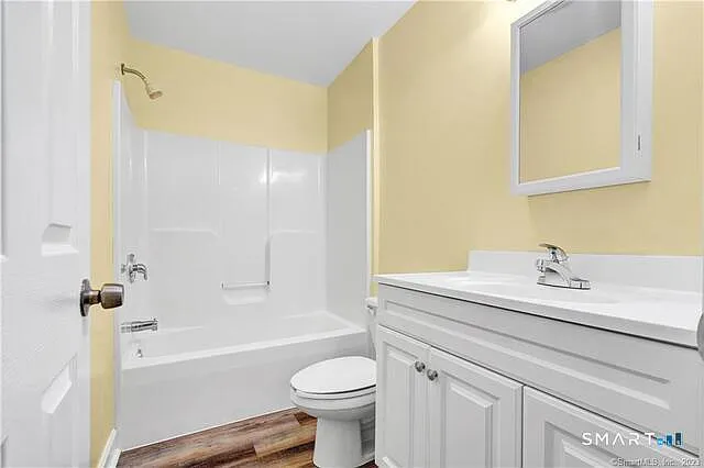 220 Alder St — Photo 12