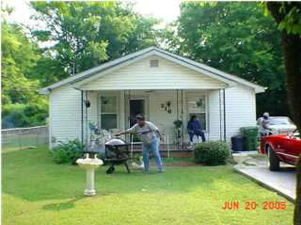 216 Stone St NW, Huntsville, AL 35805