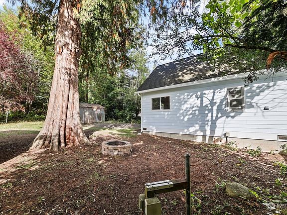 5th image of 18511 4th Avenue NE