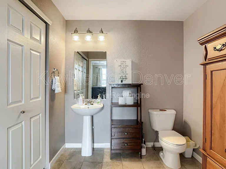 22706 E Ottawa Pl — Photo 13