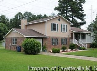 5994 Chambrian Dr, Fayetteville, NC 28314