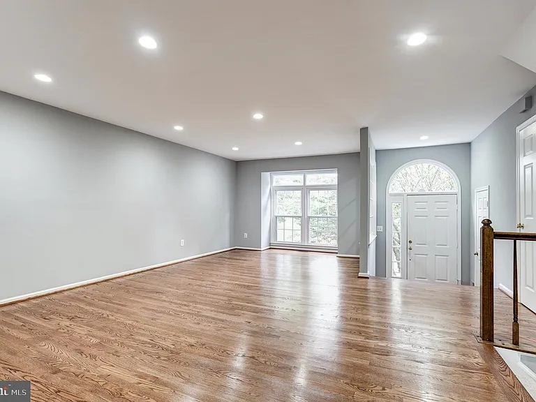 3827 Inverness Rd — Photo 8