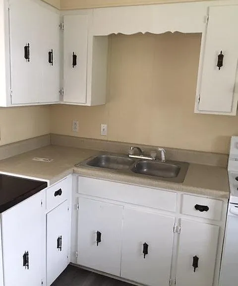 2725 Wren Dr — Photo 3
