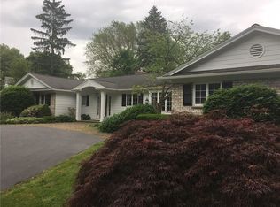 2 Brookwood Rd, Pittsford, NY 14534
