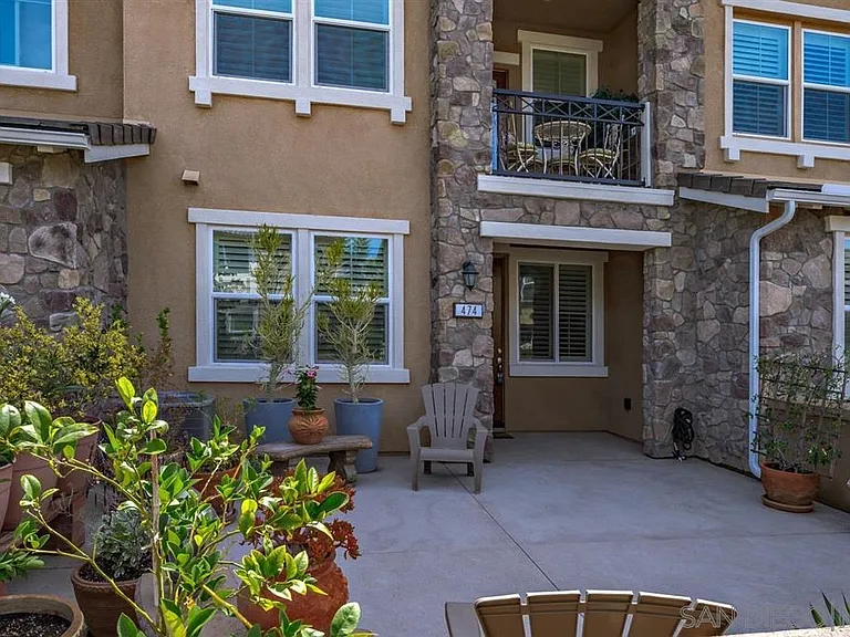 474 Prosperity Dr — Photo 3