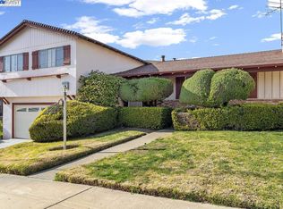 144 Maggiora Dr, Oakland, CA 94605