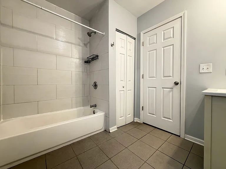 1246 W Ohio St #3 — Photo 13