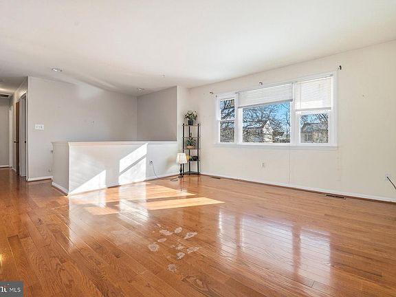 3rd image of 7526 Lemon Tree Ct