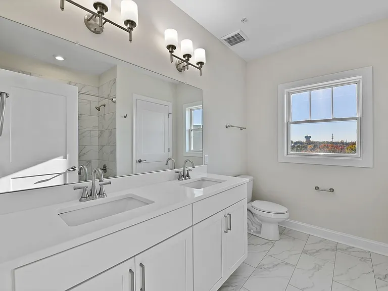 5233 Highpointe Lakes Dr #401 — Photo 7