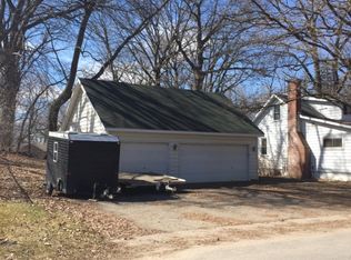 333 Central Ave S, Wayzata, MN 55391