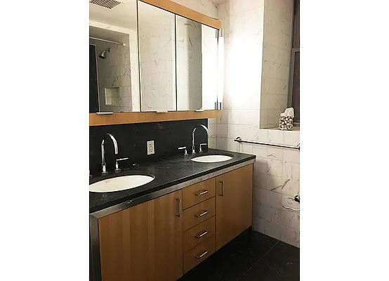 Rented by Warburg | media 29