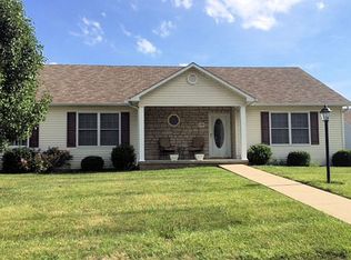 1080 Maple Ridge Ave, Maysville, KY 41056