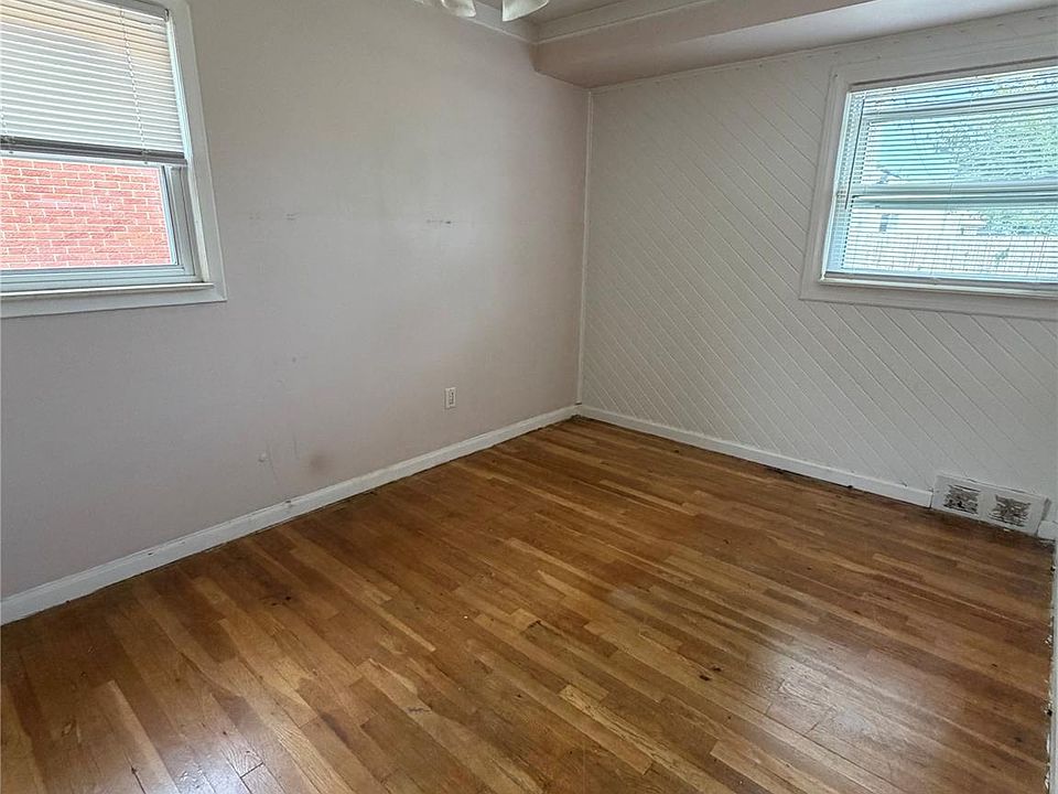 28302 Edward St, photo 13