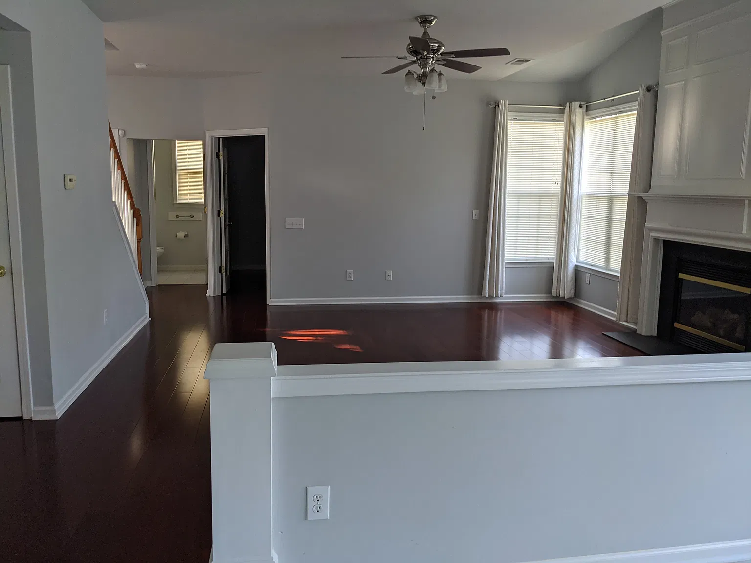 4 bed, 2.5 bath, 2402 sqft, $2,900 — Photo 4