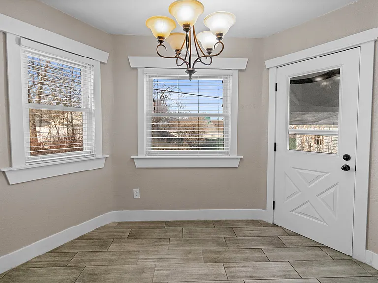 3885 S Nordin Ave — Photo 9