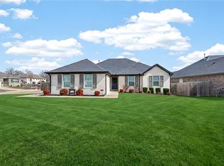 5821 W Fountain St, Fayetteville, AR 72704