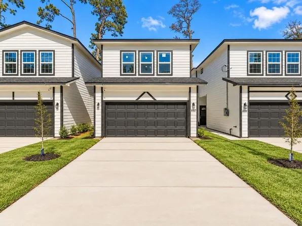 8157 Crestview Dr, Houston, TX 77028