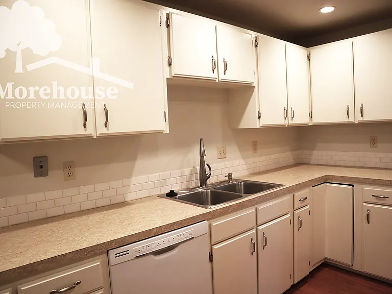 210 W Arrowrock Ln — Photo 7
