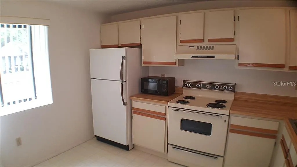 2 bed, 937 sqft, $2,800 — Photo 3