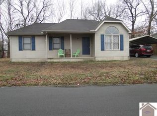 103 W 21st St, Benton, KY 42025