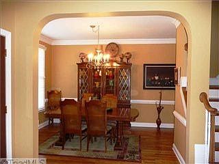 3rd image of 200 Topwater Ln
