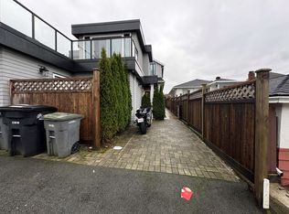 3429 Dundas St, Vancouver, BC