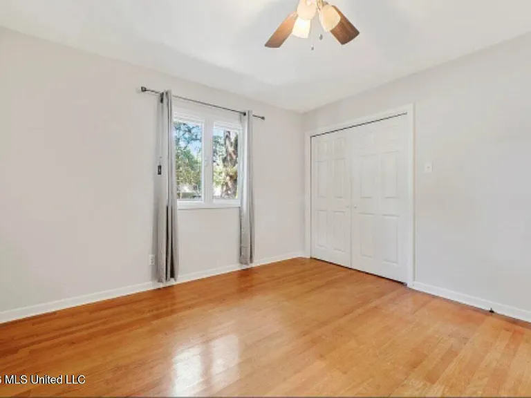 223 Woodbine Dr — Photo 16