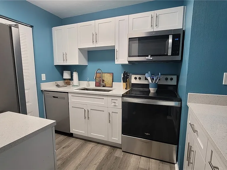 17420 Birchwood Ln #8 — Photo 4
