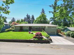 230 Park Dr, Oregon City, OR 97045