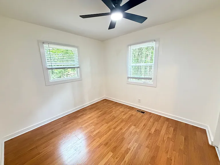 484 Macon Hwy — Photo 9