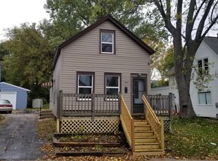 1322 S 12th St, Manitowoc, WI 54220