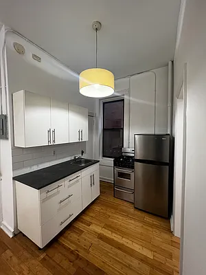 Rented by Sutton Park Realty LLC | media 10