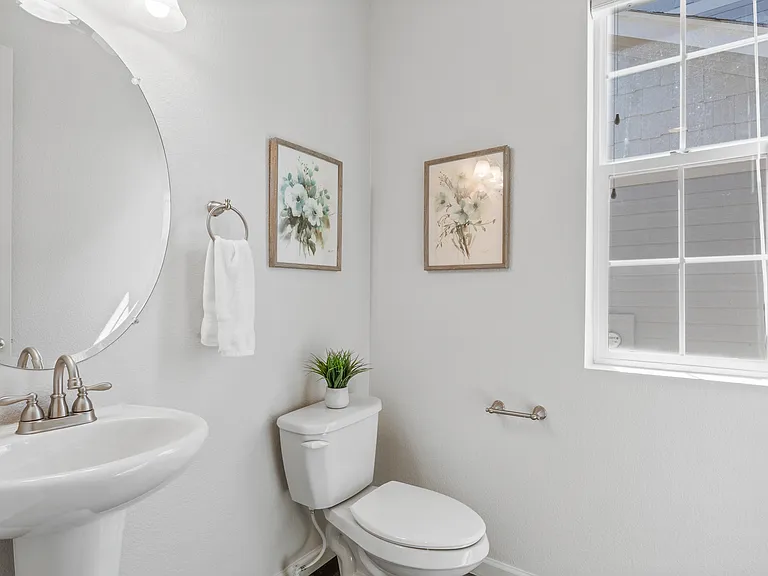 5859 Leon Young Dr — Photo 11