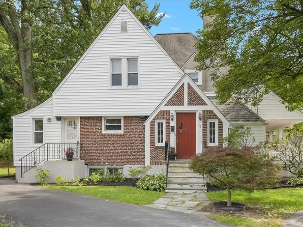 15 Smith Avenue, White Plains, NY 10605